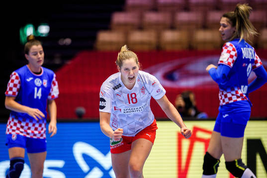 Mette Tranborg  of Denmark celebrates