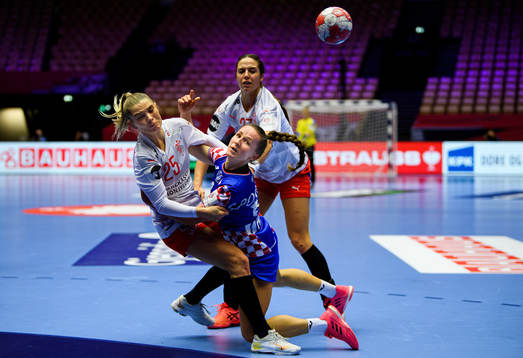 Trine Ostergaard Jensen of Denmark and Stela Posavec of