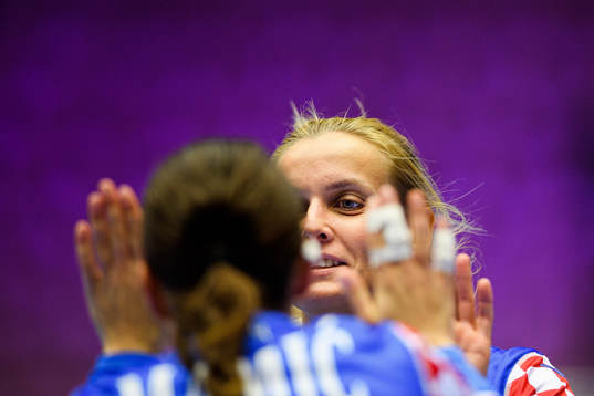 Dora Krsnik of Croatia celebrates