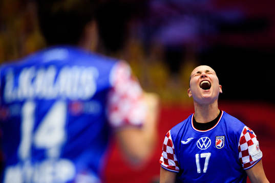 Katarina Jezic of Croatia celebrates
