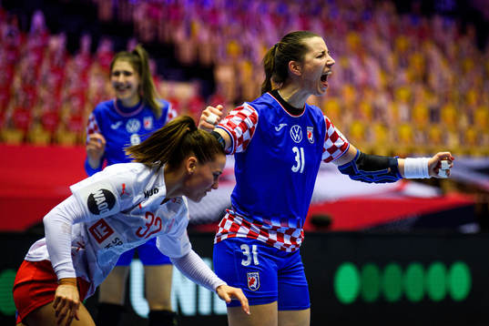 Ana Debelic of Croatia celebrates