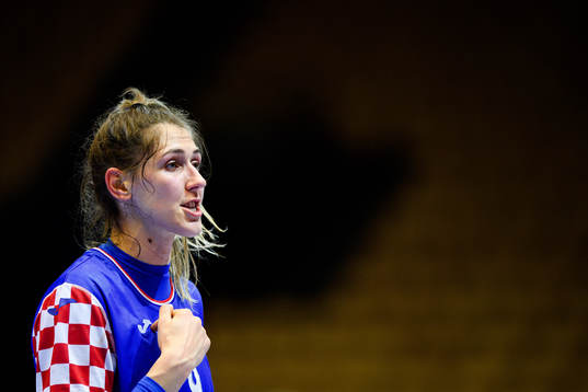 Camila Micijevic of Croatia celebrates