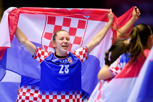 Andrea Simara of Croatia celebrates