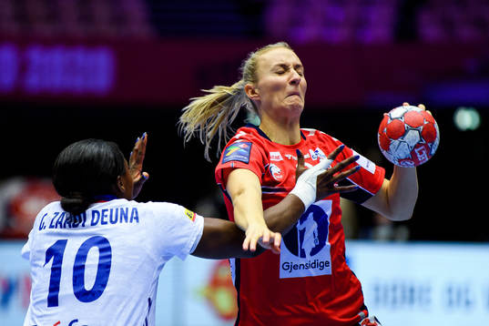 Henny Ella Reistad of Norway and Grace Zaadi Deuna of France
