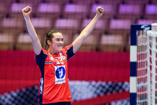 Kari Brattset Dale of Norway celebrates