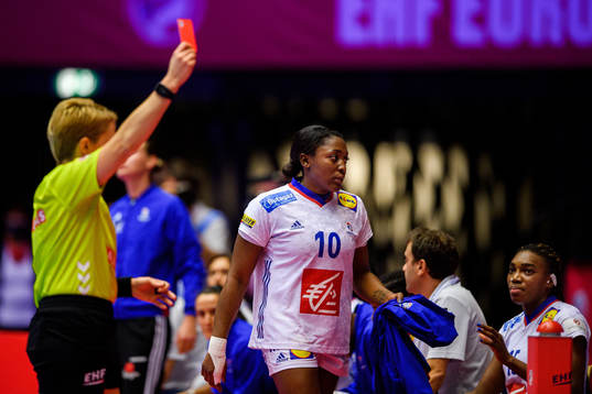 Grace Zaadi Deuna of France receives a red card