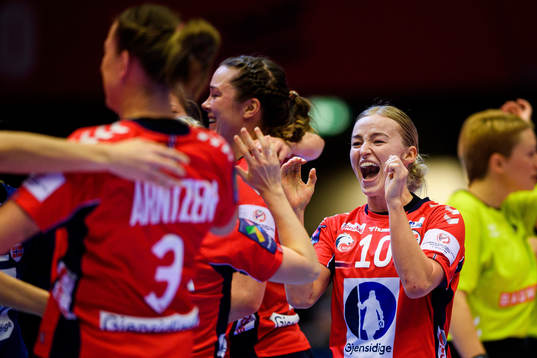 Stine Bredal Oftedal of Norway celebrates