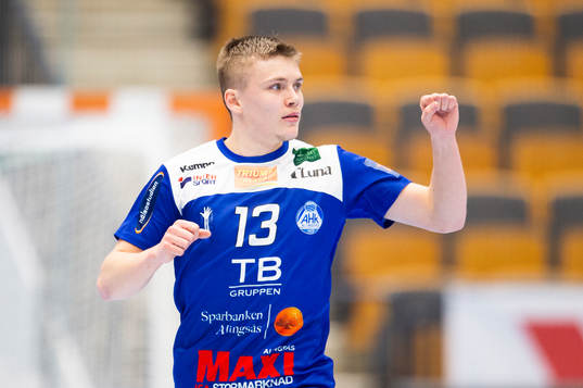 Alingsås Benjamin Helander jublar
