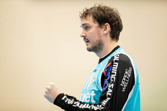 Redbergslids målvakt Adam Krantz  jublar