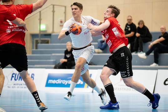Redbergslids Oskar Joelsson och Guifs Erik Persson