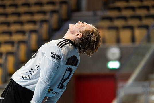 Sävehofs målvakt Simon Möller reagerar