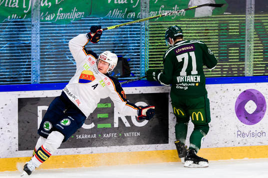 Djurgårdens Henrik Eriksson och Färjestads Jesse Virtanen
