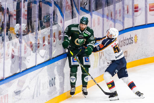 Färjestads Pontus Widerström och Djurgårdens Tobias