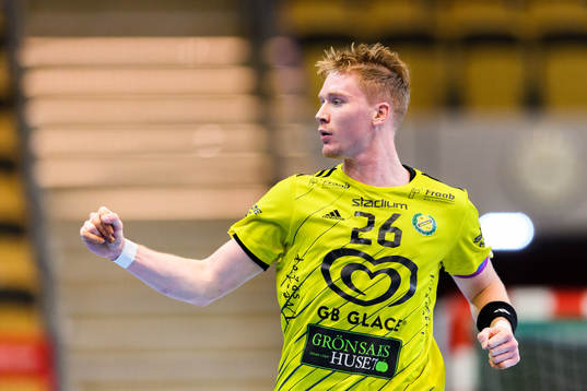 Sävehofs Jonathan Edvardsson jublar