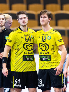 Sävehofs Rune Schröder och Pontus Brolin jublar