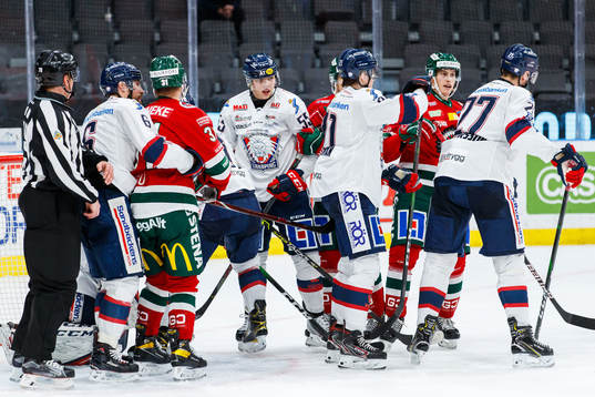 Bråk mellan spelarna