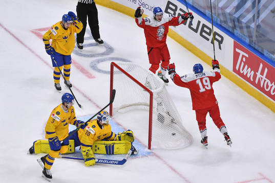 Jan Mysak celebrates a first period goal