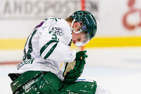 Färjestads Carl Jakobsson har ont