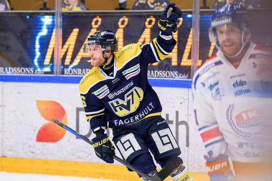 s Filip Sandberg jublar