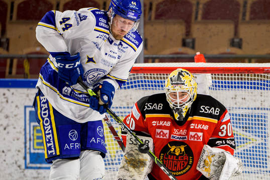 Leksands Carter Ashton och Luleås målvakt David Rautio