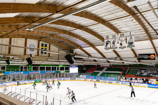 Interiör vy från Nelson graden arena när ishockeymatchen