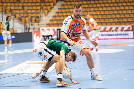 Kristianstads Ludvig Jurmala Åström och Varbergs målvakt
