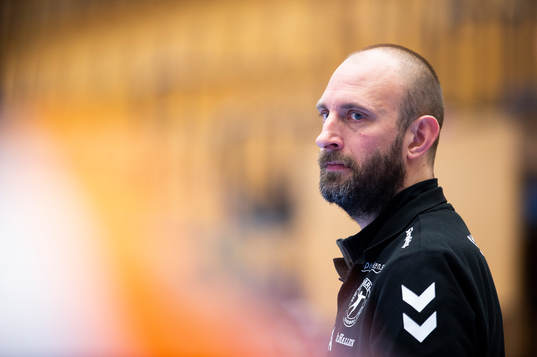 Varbergs tränare Hans Karlsson deppar