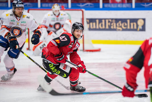 Växjös Ilari Melart och Malmö Redhawks Adam Johnson