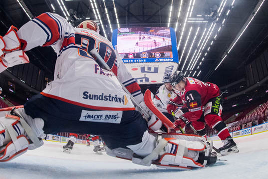 Malmö Redhawks Jan-Mikael Järvinen oroar mot Växjös
