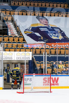 s Simon Önerud deppar