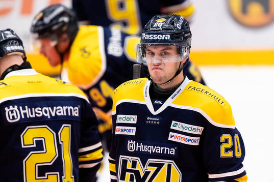 s Mattias Nörstebö innan ishockeymatchen i SHL mellan