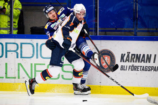 Växjös Emil Forslund och Djurgårdens Robert Nardella