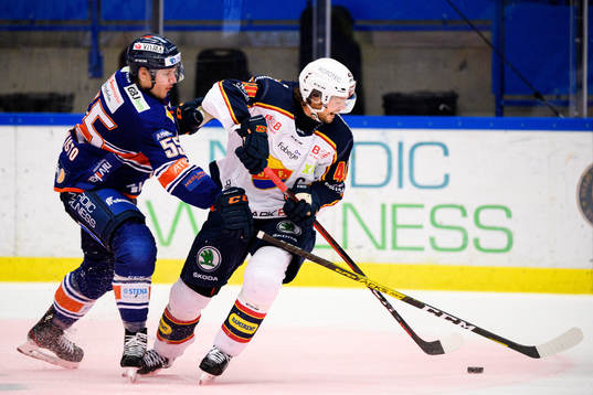 Växjös Miika Koivisto och Djurgårdens Jacob Josefson