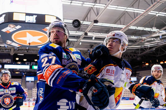 Växjös Martin Lundberg och Djurgårdens Tom Nilsson