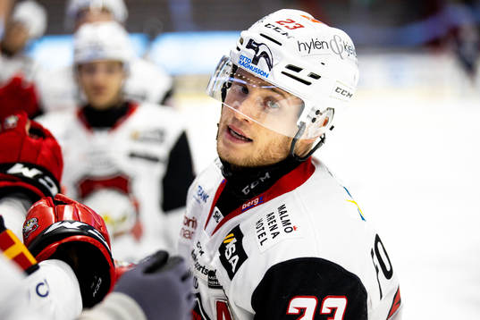 Malmö Redhawks Christoffer Forsberg jublar