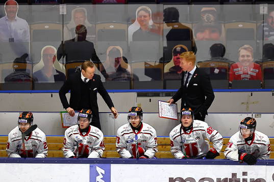 Örebros tränare Niklas Eriksson  och Örebros