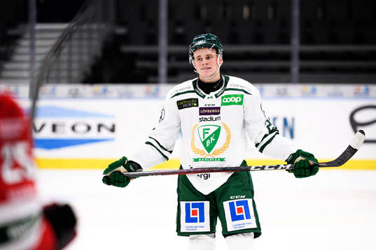 Färjestads Olle Lycksell  deppar