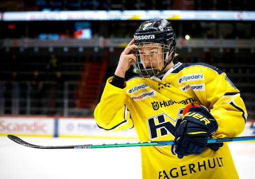 s Victor Sjöholm