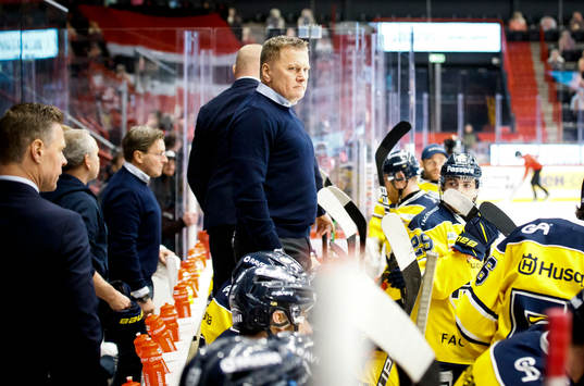 s assisterande tränare Stephan ”Lillis” Lundh deppar