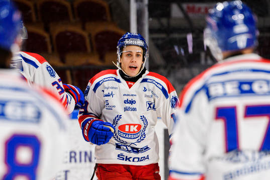 Oskarshamns Tyler Kelleher jublar