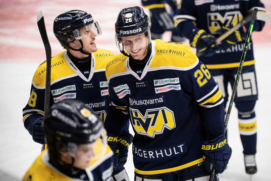 s Alexander Bergström jublar