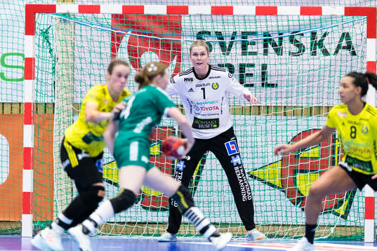 Sävehofs målvakt Sofie Börjesson agerar