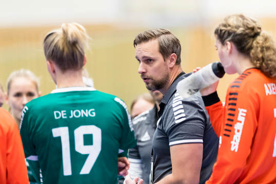 Skurus tränare Rasmus Overby ger direktiv
