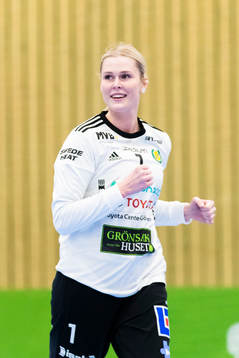 Sävehofs målvakt Sofie Börjesson ser glad ut