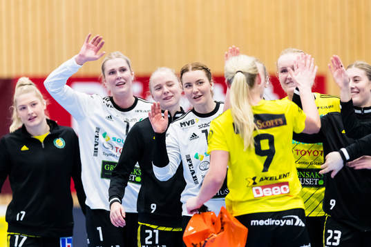 Sävehofs Elin Karlsson får pris som Sävehofs bästa