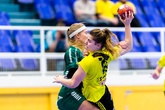 Sävehofs Ebba Hansen och Skurus Cornelia Dahlström