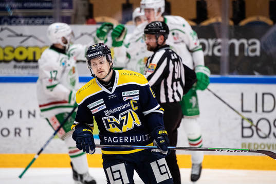 s Simon Önerud deppar