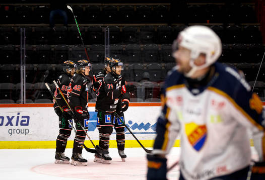 Örebros Borna Rendulic gör 4-3 och jublar