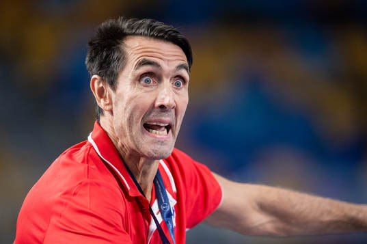 Mateo Garralda, head coach of Chile