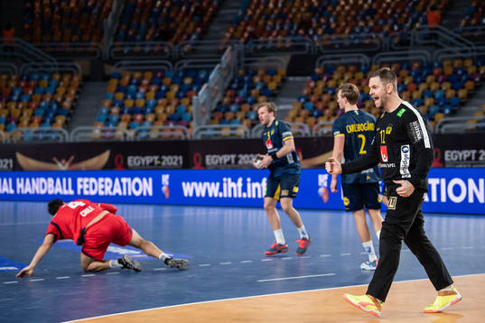 Bläddra bland fler bilder av 2021 IHF World Handball Championship, day 4, Chile - Sweden